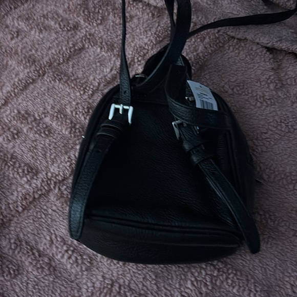Michael Kors pebble mini backpack nwt - Picture 4 of 4